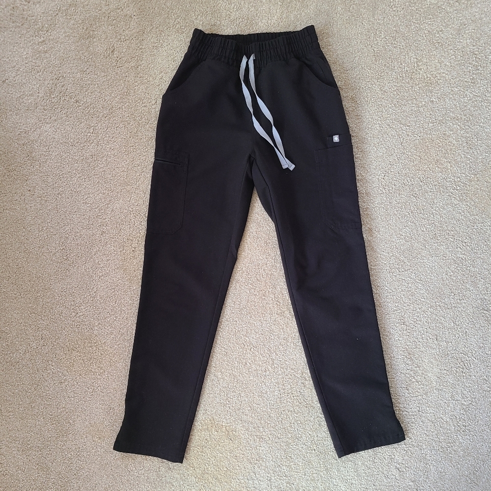 FIGS The Technical Collection Scrub Pant